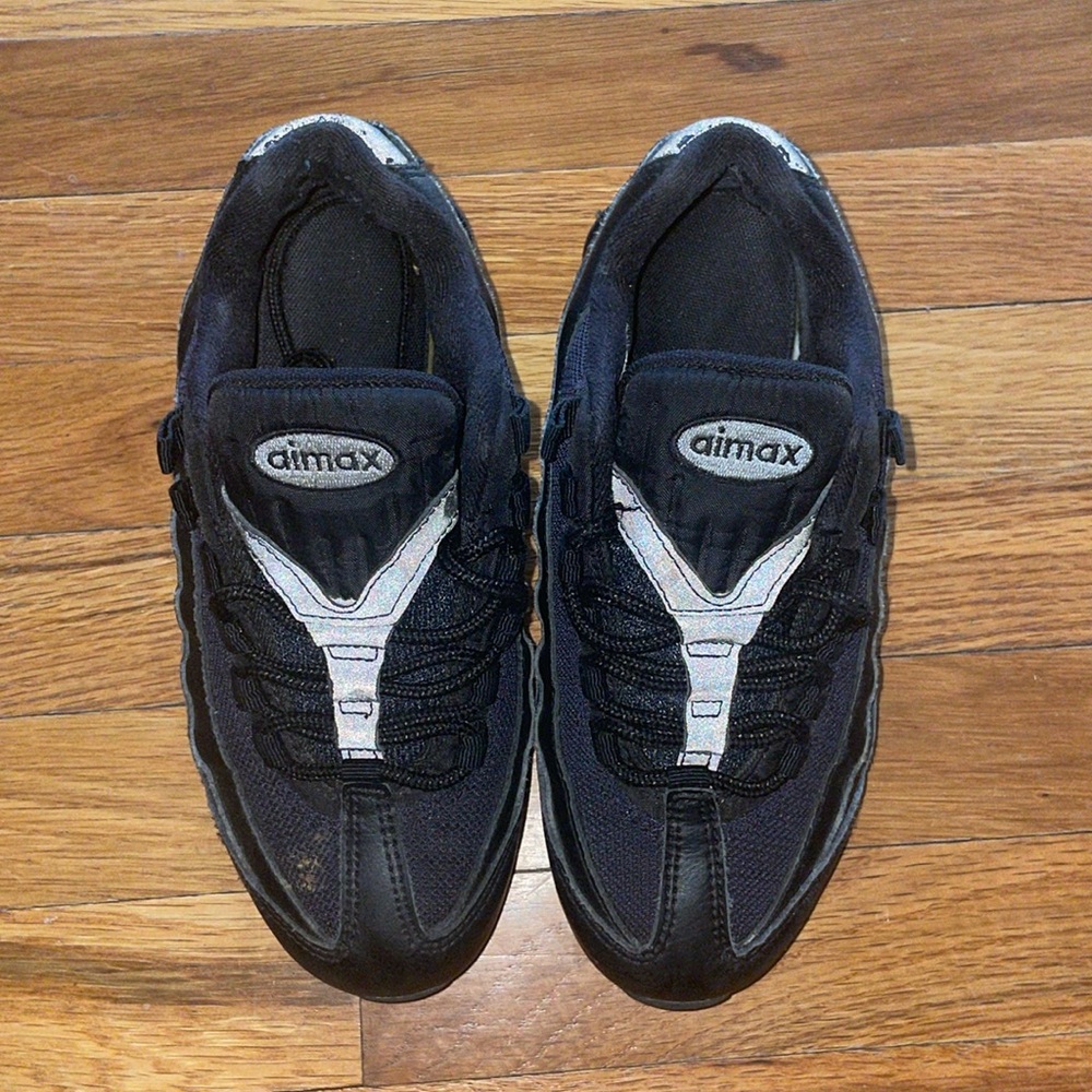 All black air max 95